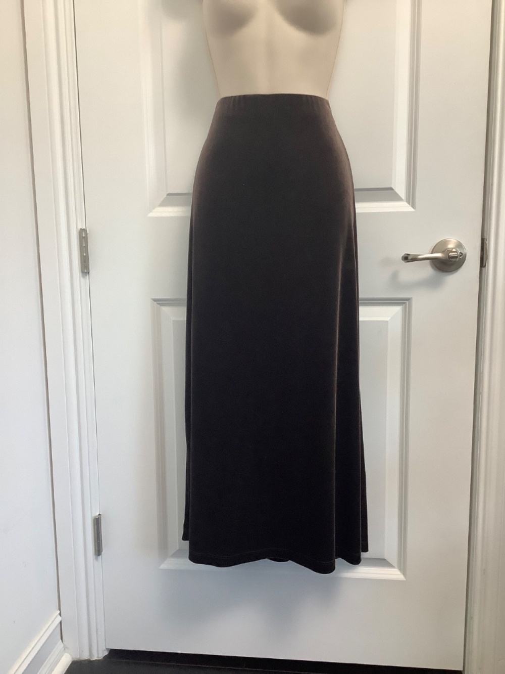 OUTFIT Petite JPR Brown Velvet Skirt, Size PL